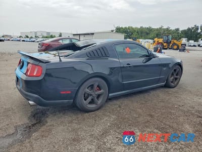 Trzecie zdjęcie samochodu z tyłu: 2010 FORD MUSTANG GT VIN:1ZVBP8CH8A5142795 - miniatura