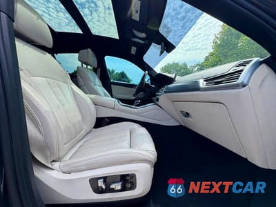 Piąte zdjęcie samochodu w środku: 2021 BMW X6 SDRIVE 40I VIN:5UXCY4C02M9D86075 - miniatura