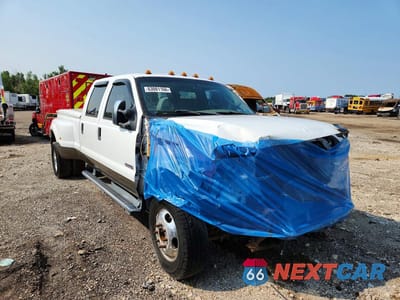 Czwarte zdjęcie samochodu z boku: 2007 FORD F350 SUPER DUTY VIN:1FTWW33P67EA76497 - miniatura