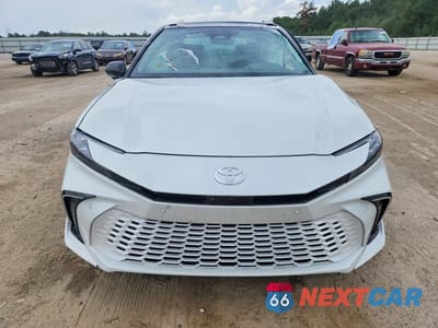 Piąte zdjęcie samochodu w środku: 2025 TOYOTA CAMRY XSE VIN:4T1DAACK2SU205697 - miniatura
