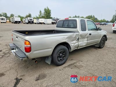Trzecie zdjęcie samochodu z tyłu: 2002 TOYOTA TACOMA BASE VIN:5TEVL52N02Z893292 - miniatura
