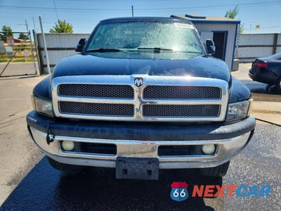 Piąte zdjęcie samochodu w środku: 2002 DODGE RAM 2500 VIN:3B7KF23652M235397 - miniatura