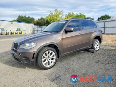 2013 BMW X5 XDRIVE35I 5UXZV4C55D0B17314 - główne zdjęcie licytacji z USA - miniatura