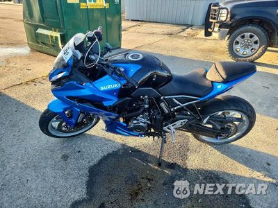 Trzecie zdjęcie samochodu z tyłu: 2025 SUZUKI GSX-8R VIN:JS1EM13B5S7101679 - miniatura