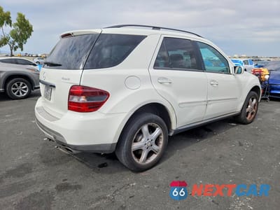 Trzecie zdjęcie samochodu z tyłu: 2008 MERCEDES-BENZ ML 350 VIN:4JGBB86E08A342781 - miniatura