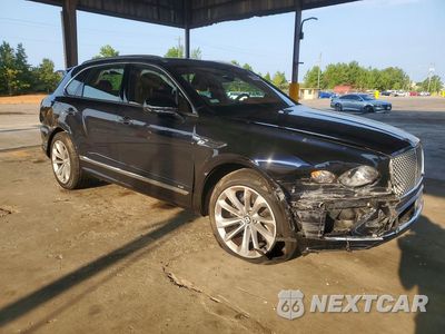 Czwarte zdjęcie samochodu z boku: 2021 BENTLEY BENTAYGA VIN:SJAAM2ZV4MC034015 - miniatura