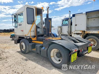 Drugie zdjęcie samochodu z przodu: 2022 KALMAR OTTAWA T2 YARD TRUCK VIN:11VJ813A2NA000421 - miniatura