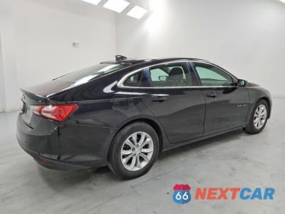 Trzecie zdjęcie samochodu z tyłu: 2019 CHEVROLET MALIBU LT VIN:1G1ZD5ST6KF155189 - miniatura