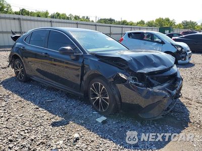 Czwarte zdjęcie samochodu z boku: 2020 TOYOTA CAMRY VIN:4T1G11AK0LU981733 - miniatura