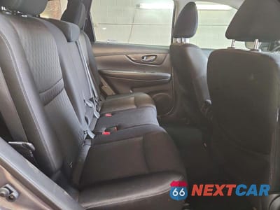 Zdjęcie 11 z 13 samochodu: 2019 NISSAN ROGUE SV VIN:JN8AT2MV0KW390812 - miniatura