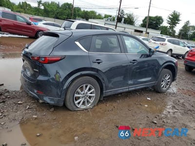 Trzecie zdjęcie samochodu z tyłu: 2024 MAZDA CX-5 PREFERRED VIN:JM3KFBCM0R0380382 - miniatura