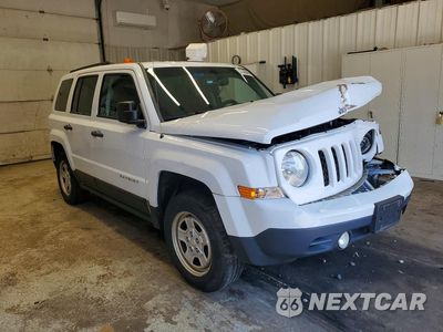 Czwarte zdjęcie samochodu z boku: 2015 JEEP PATRIOT SPORT VIN:1C4NJRBBXFD408609 - miniatura