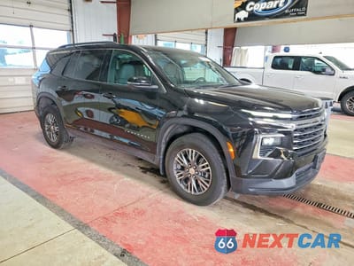 Czwarte zdjęcie samochodu z boku: 2025 CHEVROLET TRAVERSE LT VIN:1GNEVGRS8SJ277052 - miniatura