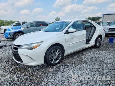 2015 TOYOTA CAMRY SE 4T1BF1FK3FU049020 - główne zdjęcie licytacji z USA - miniatura
