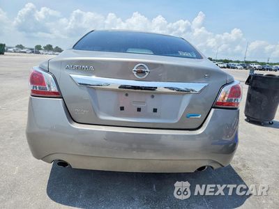 Zdjęcie 6 z 12 samochodu: 2014 NISSAN ALTIMA 2.5 S VIN:1N4AL3AP5EN342973 - miniatura