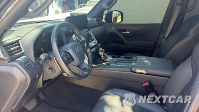 Zdjęcie 9 z 10 samochodu: 2024 LEXUS LX 600 LUXURY VIN:JTJGB7CX5R4065214 - miniatura