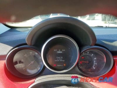 Zdjęcie 9 z 12 samochodu: 2017 FIAT 500X POP VIN:ZFBCFXAB1HP596844 - miniatura