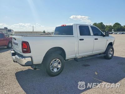 Trzecie zdjęcie samochodu z tyłu: 2025 RAM 2500 TRADESMAN VIN:3C63R5CL7SG512415 - miniatura