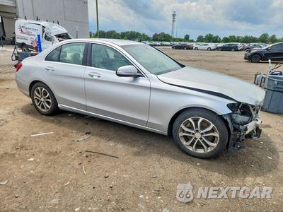 Czwarte zdjęcie samochodu z boku: 2015 MERCEDES-BENZ C 300 VIN:55SWF4JB1FU091806 - miniatura