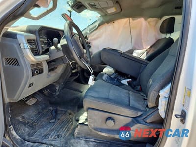 Zdjęcie 7 z 12 samochodu: 2025 FORD F350 SUPER DUTY VIN:1FT8W3DT3SED23648 - miniatura