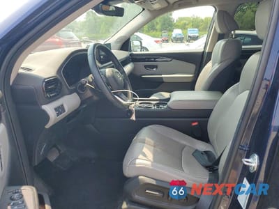 Zdjęcie 7 z 13 samochodu: 2023 HONDA PILOT TOURING VIN:5FNYG1H71PB038385 - miniatura