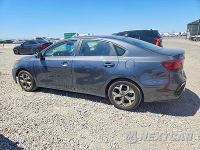 Drugie zdjęcie samochodu z przodu: 2020 KIA FORTE LXS VIN:3KPF24AD3LE247277 - miniatura