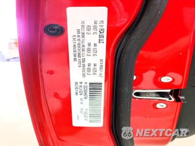 Zdjęcie 12 z 12 samochodu: 2017 CHRYSLER 300 S VIN:2C3CCAGG0HH627094 - miniatura