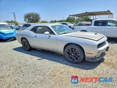 Czwarte zdjęcie samochodu z boku: 2020 DODGE CHALLENGER GT VIN:2C3CDZKG0LH110888 - miniatura