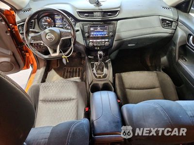 Zdjęcie 8 z 13 samochodu: 2020 NISSAN ROGUE SV VIN:JN8AT2MV3LW100399 - miniatura