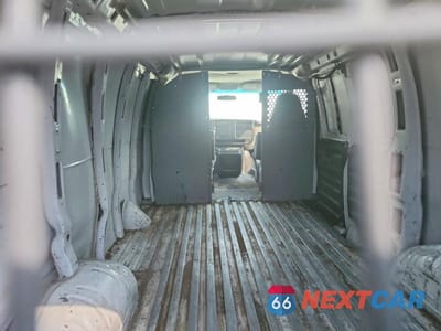 Zdjęcie 10 z 13 samochodu: 2004 CHEVROLET EXPRESS 3500 DELIVERY VAN VIN:1GCHG35U641126889 - miniatura