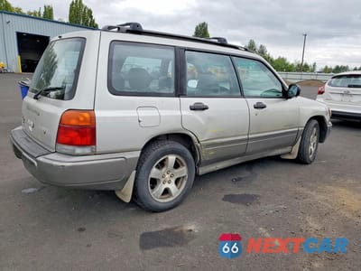Trzecie zdjęcie samochodu z tyłu: 1999 SUBARU FORESTER S VIN:JF1SF655XXG748535 - miniatura