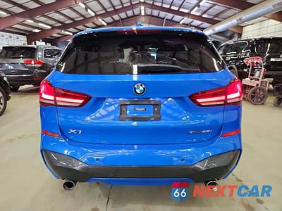 Zdjęcie 6 z 13 samochodu: 2021 BMW X1 XDRIVE28I VIN:WBXJG9C00M5S73550 - miniatura