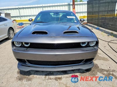 Piąte zdjęcie samochodu w środku: 2018 DODGE CHALLENGER GT VIN:2C3CDZGG8JH162176 - miniatura