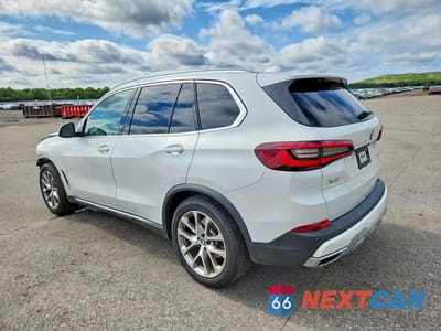 Drugie zdjęcie samochodu z przodu: 2022 BMW X5 XDRIVE40I VIN:5UXCR6C02N9N33664 - miniatura