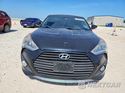 Piąte zdjęcie samochodu w środku: 2013 HYUNDAI VELOSTER TURBO VIN:KMHTC6AE7DU106246 - miniatura