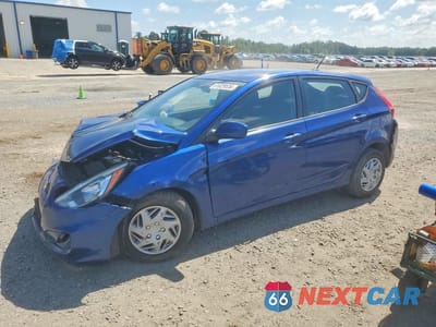 2015 HYUNDAI ACCENT GS KMHCT5AE0FU213474 - główne zdjęcie licytacji z USA - miniatura