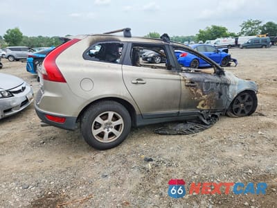 Trzecie zdjęcie samochodu z tyłu: 2012 VOLVO XC60 3.2 VIN:YV4952DL3C2311615 - miniatura