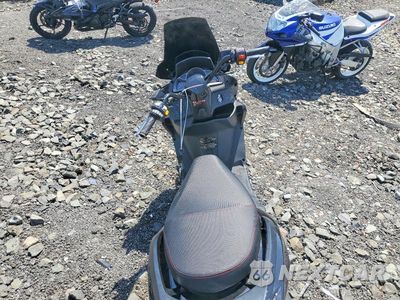 Zdjęcie 6 z 9 samochodu: 2025 GENUINE SCOOTER CO. SCOOTER VIN:H0DTAEFW2SX112701 - miniatura