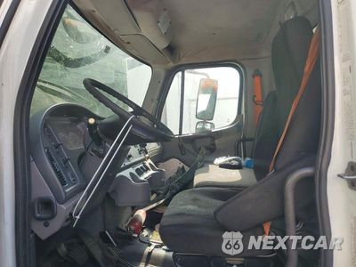 Zdjęcie 7 z 13 samochodu: 2016 FREIGHTLINER BUSINESS CLASS M2 BOX TRUCK VIN:1FVACWDT4GHHF4357 - miniatura
