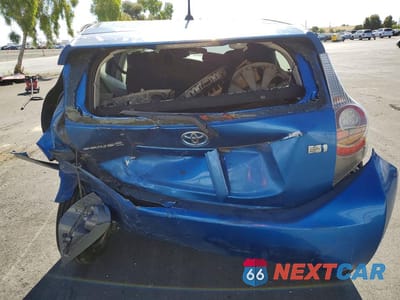 Zdjęcie 6 z 12 samochodu: 2012 TOYOTA PRIUS C TWO VIN:JTDKDTB32C1527638 - miniatura