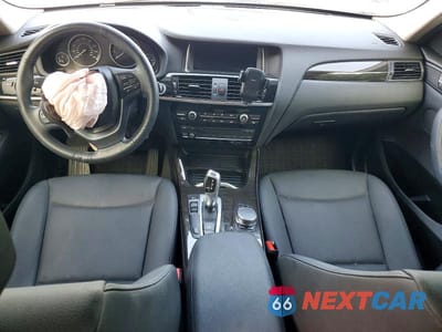 Zdjęcie 8 z 12 samochodu: 2017 BMW X3 SDRIVE28I VIN:5UXWZ7C3XH0V93620 - miniatura