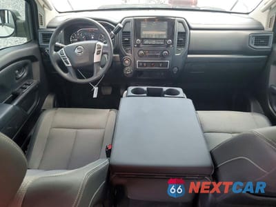 Zdjęcie 8 z 12 samochodu: 2021 NISSAN TITAN XD S VIN:1N6AA1FA0MN518719 - miniatura