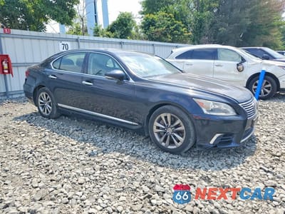 Czwarte zdjęcie samochodu z boku: 2014 LEXUS LS 460 VIN:JTHCL5EF9E5022618 - miniatura