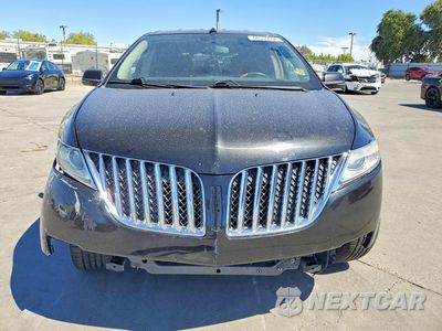 Piąte zdjęcie samochodu w środku: 2013 LINCOLN MKX VIN:2LMDJ6JK8DBL32905 - miniatura