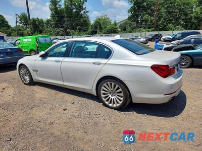 Drugie zdjęcie samochodu z przodu: 2013 BMW 740 LI VIN:WBAYE4C52DD137066 - miniatura