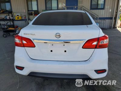 Zdjęcie 6 z 12 samochodu: 2018 NISSAN SENTRA S VIN:3N1AB7AP3JY318028 - miniatura