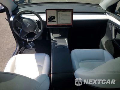 Zdjęcie 10 z 13 samochodu: 2023 TESLA MODEL Y VIN:7SAYGDEE9PA199071 - miniatura