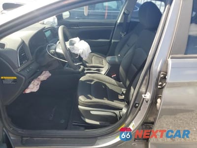 Zdjęcie 7 z 13 samochodu: 2018 HYUNDAI ELANTRA SEL VIN:5NPD84LF9JH281852 - miniatura