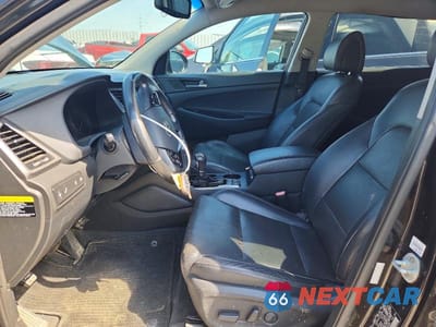 Zdjęcie 7 z 13 samochodu: 2016 HYUNDAI TUCSON LIMITED VIN:KM8J3CA24GU145960 - miniatura