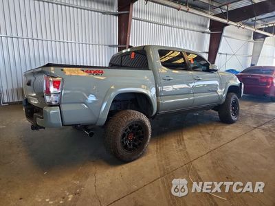 Trzecie zdjęcie samochodu z tyłu: 2023 TOYOTA TACOMA TRD SPORT VIN:3TMCZ5AN9PM592547 - miniatura